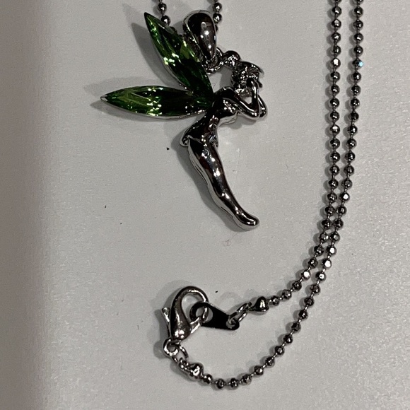 Tinkerbell necklace — charm with green crystal wings on silver tone ball chain - Picture 5 of 10